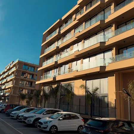 Armare - Palm Radhime Apartment Vlore