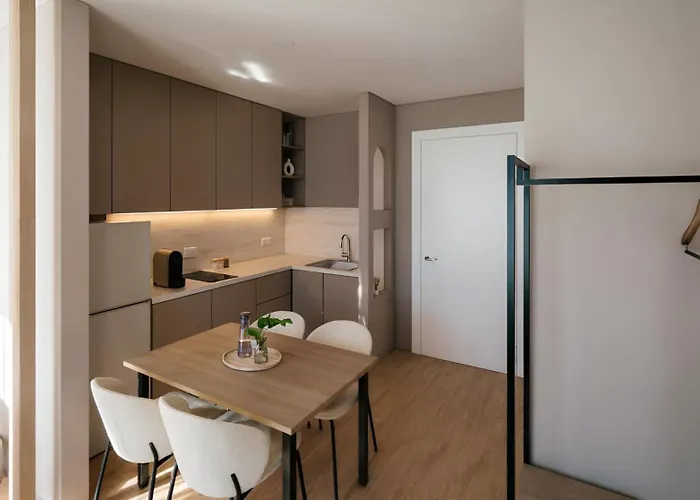 Armare - Palm Radhime Apartment Vlore
